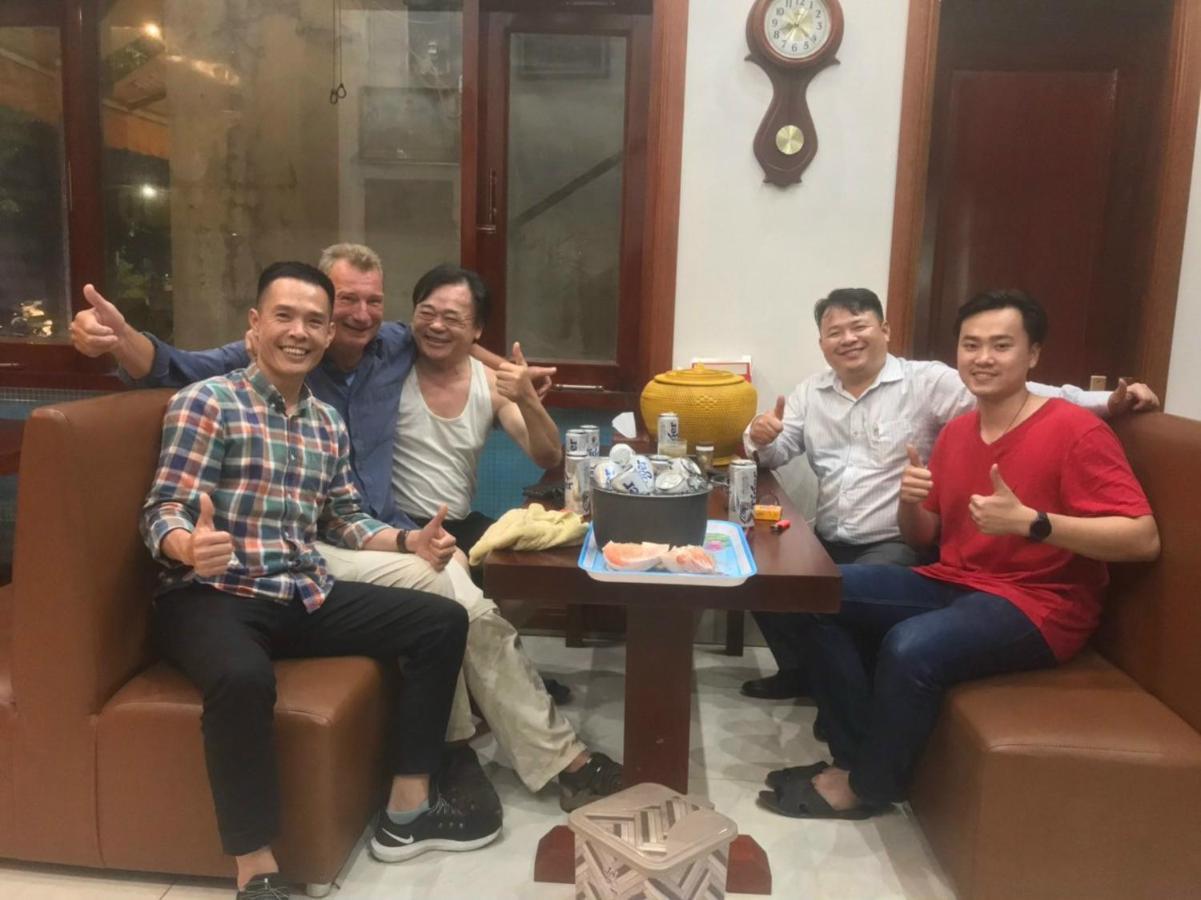 Minh Quang Hotel Dong Hoi Exteriör bild